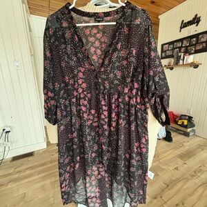 torrid Black Floral V-Neck Babydoll Blouse